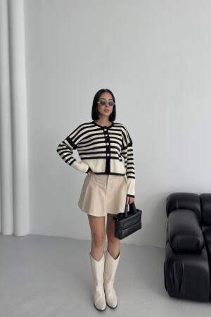 Striped Crop Cardigan With Buttoned Closure - Brand: My Fashion - Women & Kids, Baby Clothes Wholesale - Globality Store