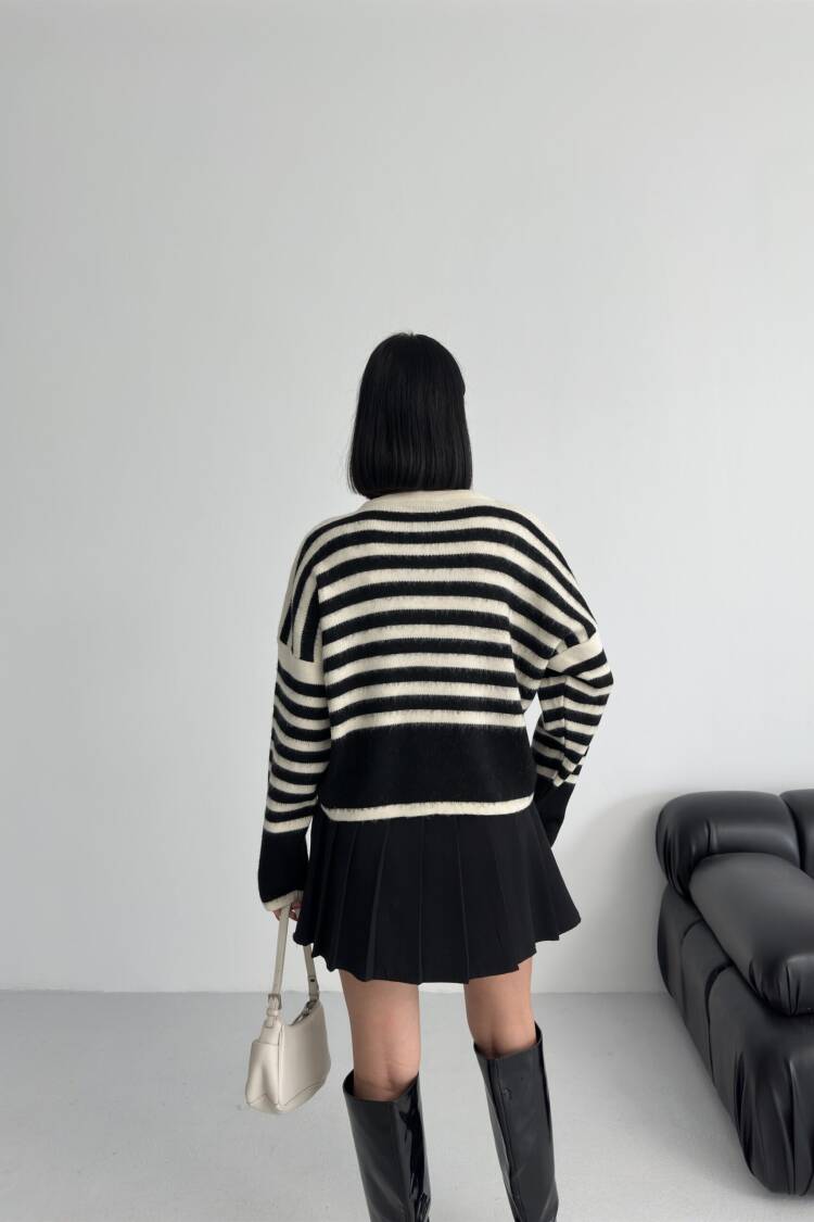 Black Striped Buttoned Crop Cardigan