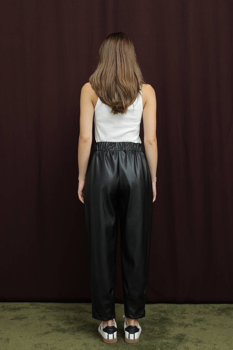 Tapered Carrot Pants With Mid Waist