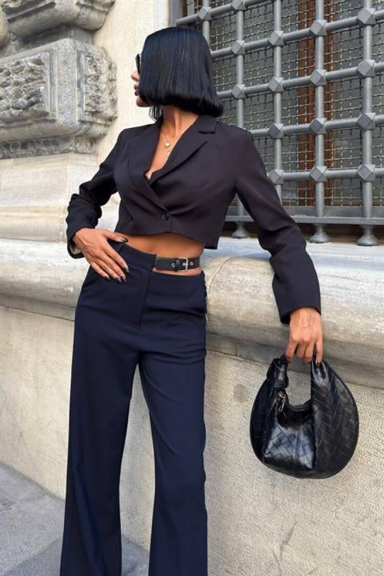 Black High Waist Tapered Carrot Pants