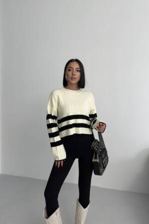 White Oversized Fit Crew Neck Crop Sweater - Brand: My Fashion - Women & Kids, Baby Clothes Wholesale - Globality Store