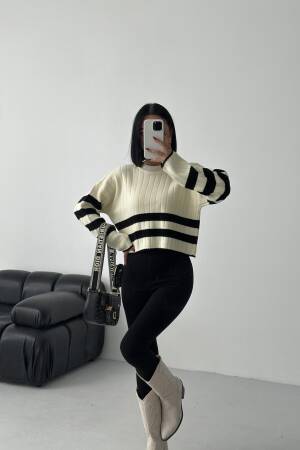 White Oversized Fit Crew Neck Crop Sweater - Brand: My Fashion - Women & Kids, Baby Clothes Wholesale - Globality Store