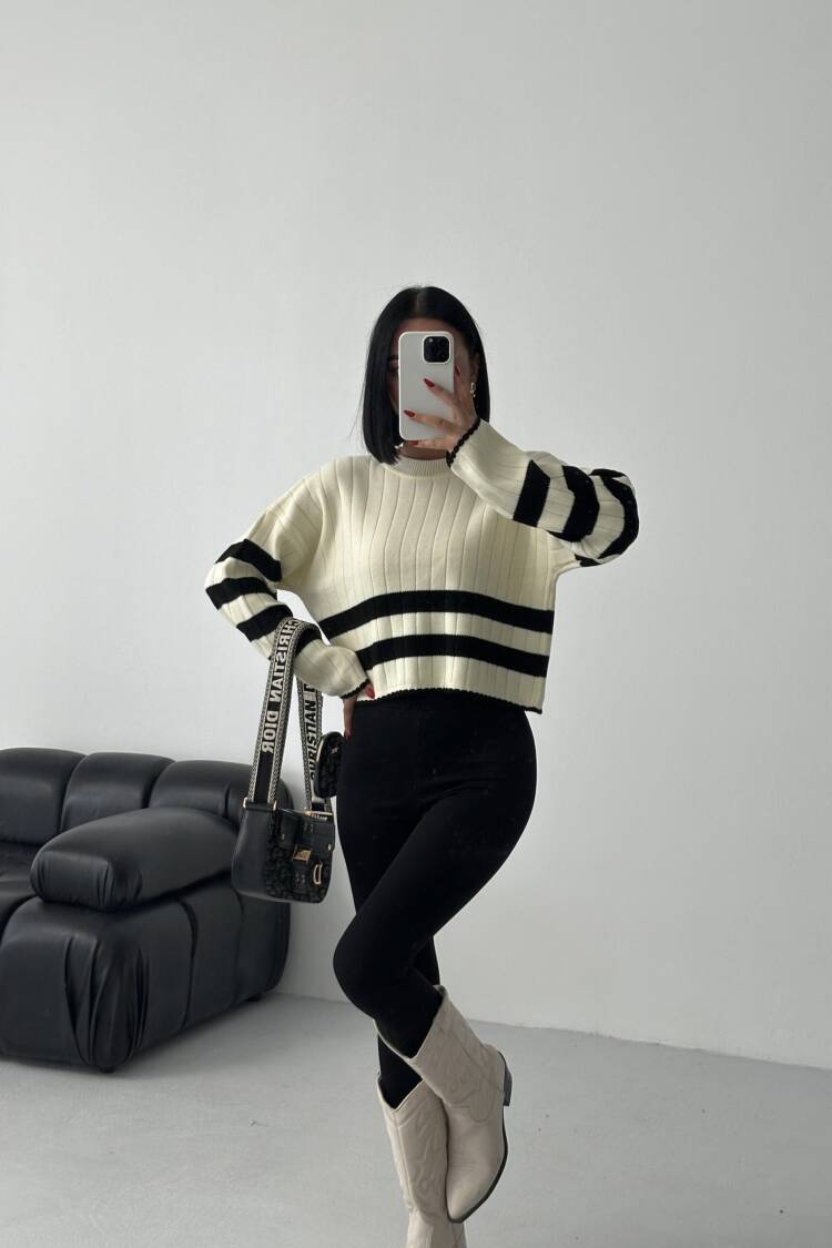 White Oversized Fit Crew Neck Crop Sweater - Brand: My Fashion - Women & Kids, Baby Clothes Wholesale - Globality Store