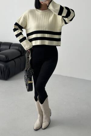 White Oversized Fit Crew Neck Crop Sweater - Brand: My Fashion - Women & Kids, Baby Clothes Wholesale - Globality Store