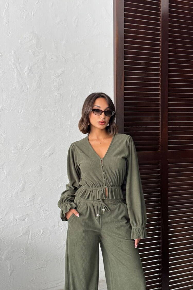 Green Casual V-Neck Crop Shirt