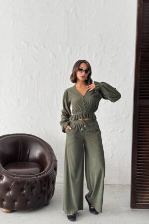 Green Casual V-Neck Crop Shirt - Brand: Topshow - Women & Kids, Baby Clothes Wholesale - Globality Store