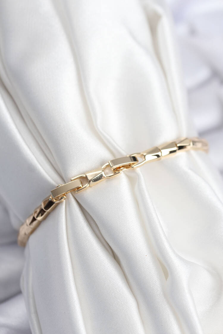 Brass Vip Series Gold Color Zircon Stone Star Pattern Women Bracelet