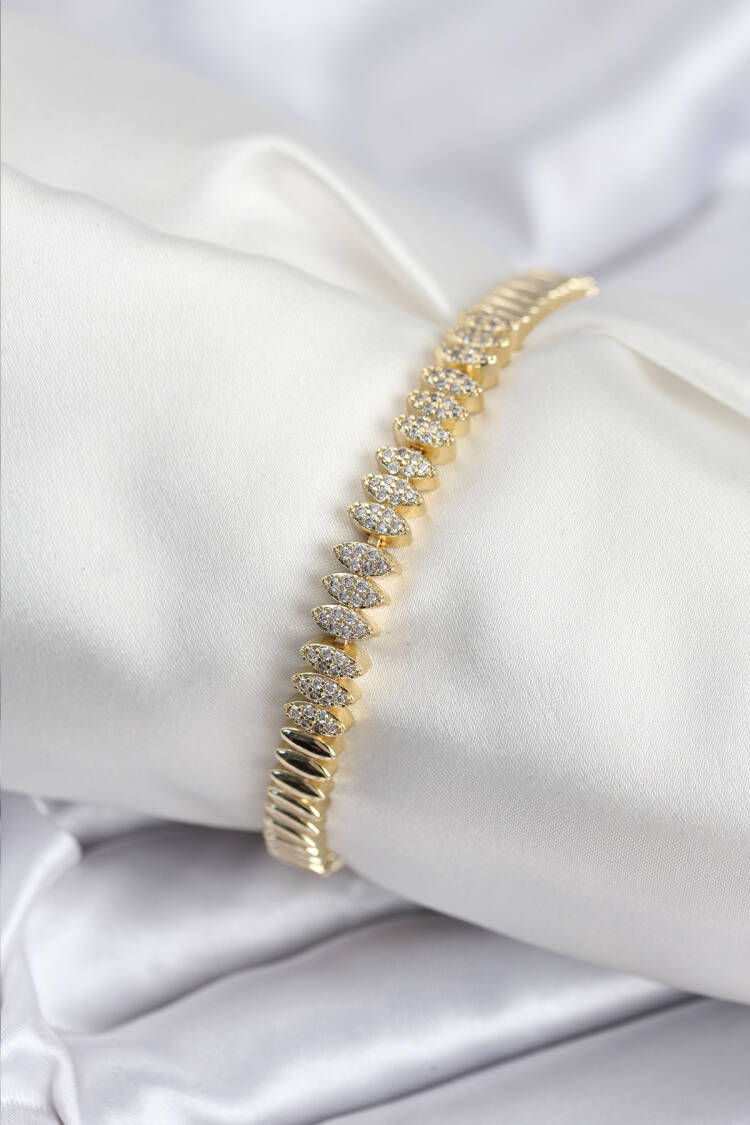 Brass Vip Series Gold Color Zircon Stone Barley Model Women Bracelet - Brand: Ebijuteri - Women & Kids, Baby Clothes Wholesale - Globality Store
