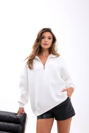 White Sweatshirt With Hooded Neck And Oversized Fit - Brand: Fame - Women & Kids, Baby Clothes Wholesale - Globality Store