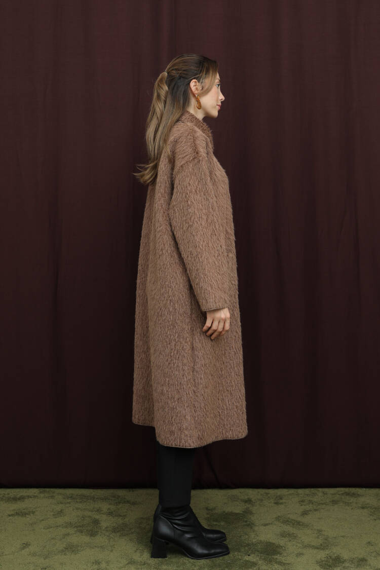Brown Single-Breasted Fur Coat With Point Collar