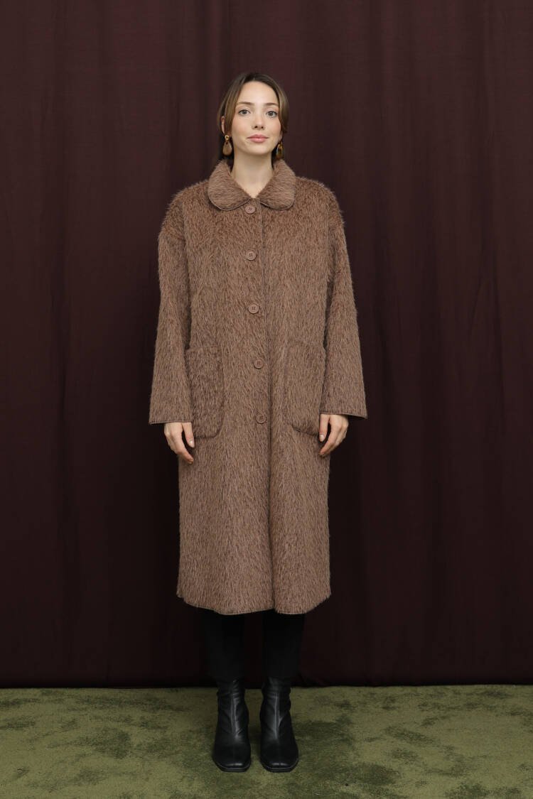 Brown Single-Breasted Fur Coat With Point Collar