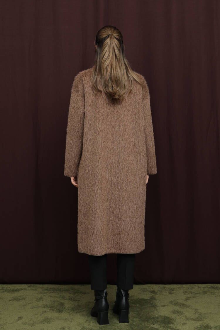 Brown Single-Breasted Fur Coat With Point Collar