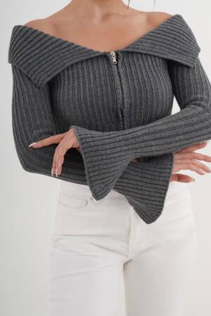 Grey Striped Slim Fit Zip Up Crop Cardigan - Brand: Lustrin - Women & Kids, Baby Clothes Wholesale - Globality Store