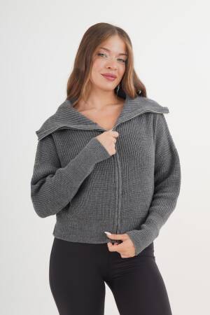 Grey Cardigan With Hooded Neck And Zip Up Closure - Brand: Lustrin - Women & Kids, Baby Clothes Wholesale - Globality Store