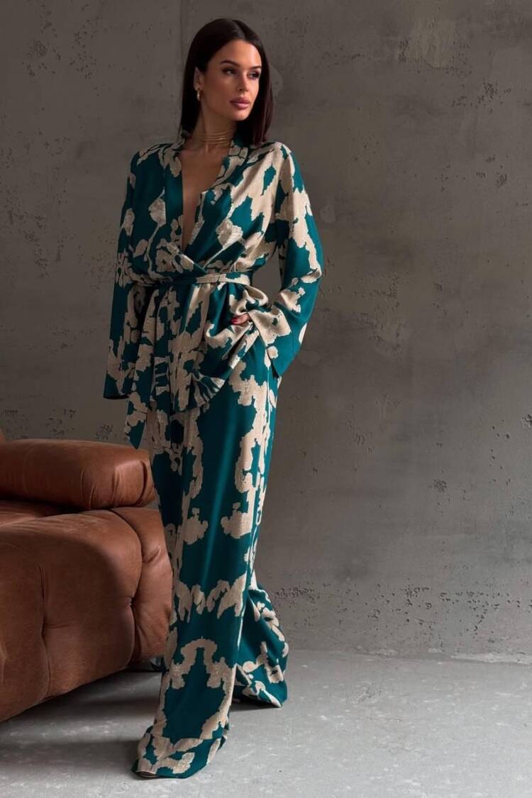 Elegant Formal Set