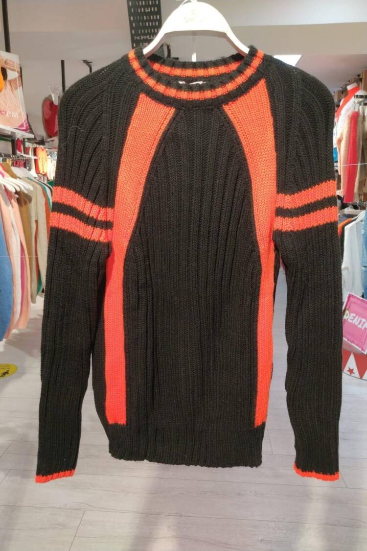 Black Sport Casual Sweater With Striped Pattern - Brand: MISS POEM - Women & Kids, Baby Clothes Wholesale - Globality Store