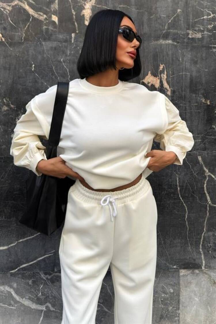 White Casual Set With Jogger Pants & Drawstring