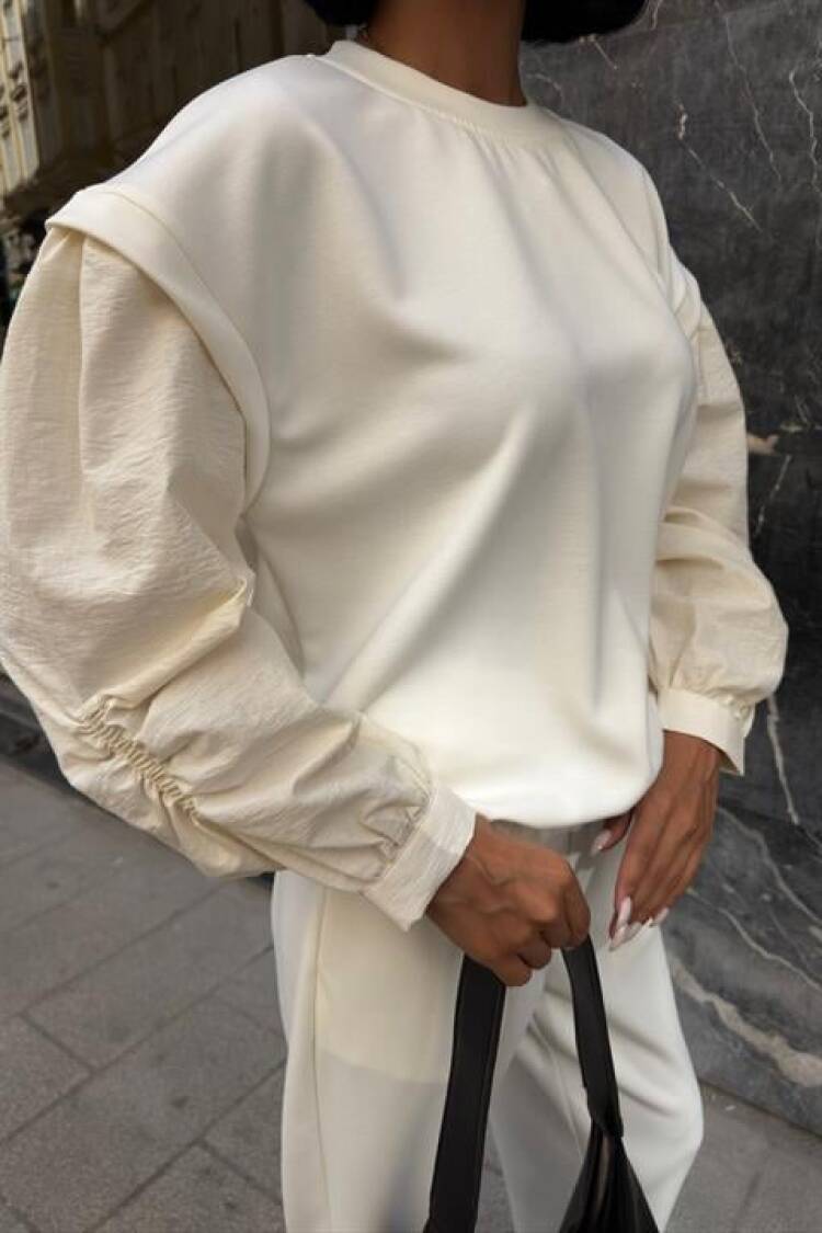 White Casual Set With Jogger Pants & Drawstring