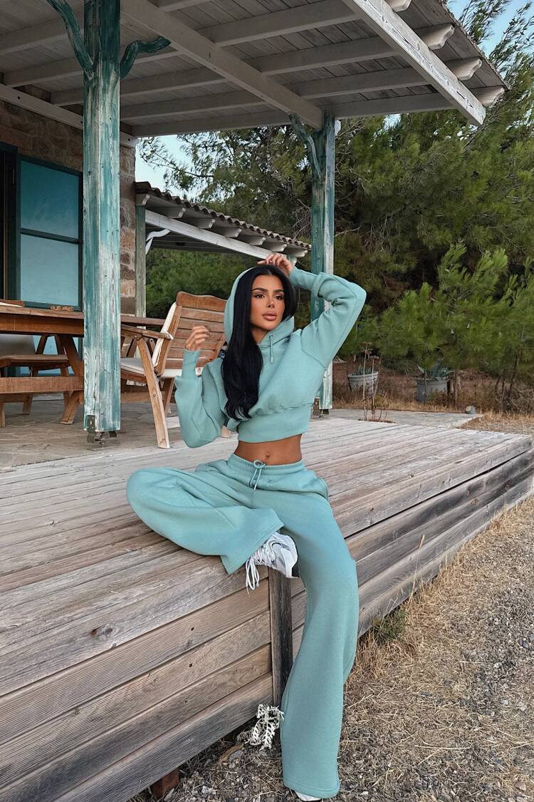 Green Tracksuit Slim Fit Hooded Jogger For Fall & Spring