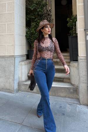 High Waist Mom Jeans With Flare Leg - Brand: XLove - Women & Kids, Baby Clothes Wholesale - Globality Store