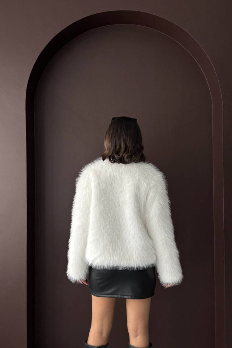 Elegant White Fur Jacket