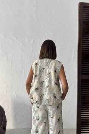 White Floral Zip-Up Sleeveless Shirt - Brand: Topshow - Women & Kids, Baby Clothes Wholesale - Globality Store