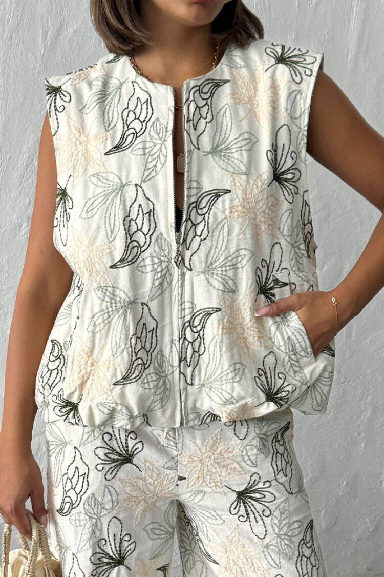 White Floral Zip-Up Sleeveless Shirt