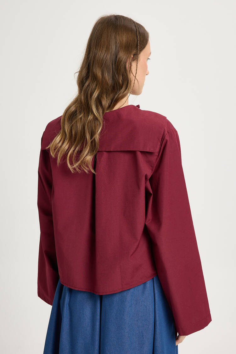 Blouse - Elegant Regular Fit With Long Sleeves