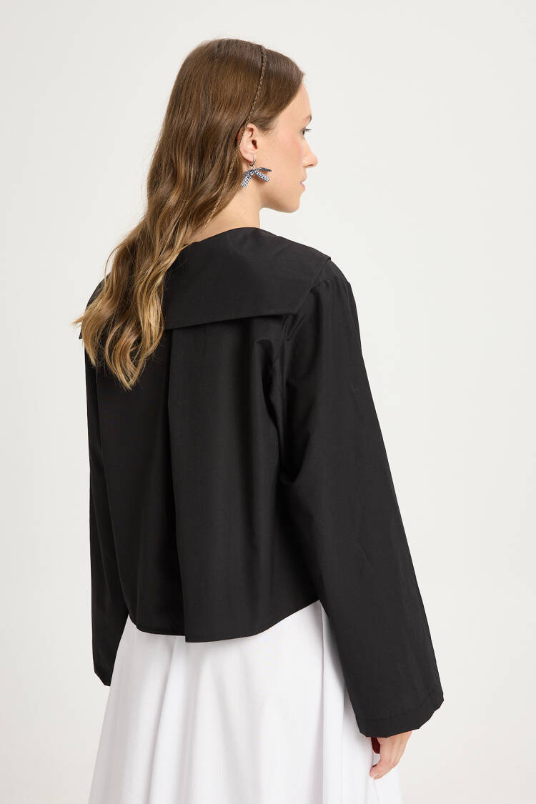 Blouse With Regular Fit And Round Neck