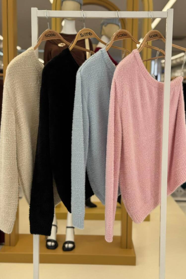 Sweater With One Shoulder Neck - Casual Elegant