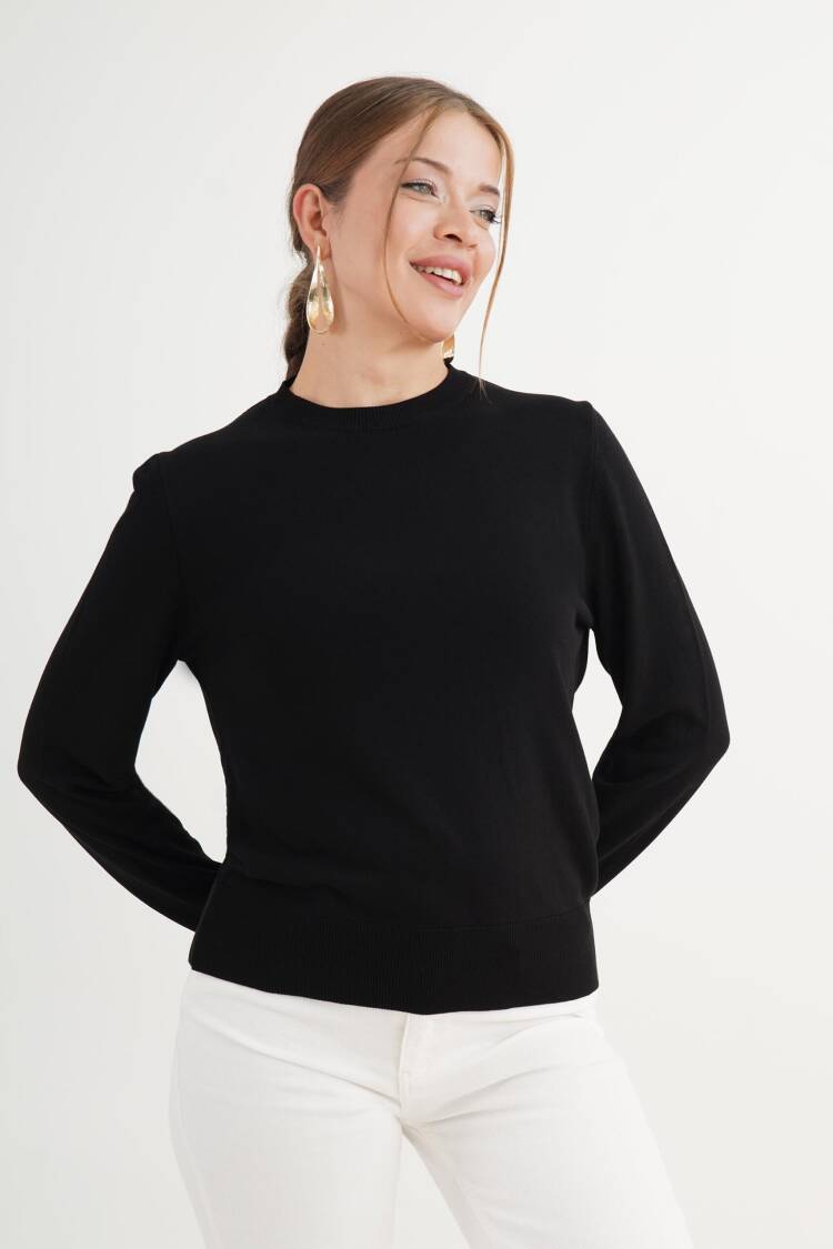 Sweater With Crew Neck And Long Sleeves