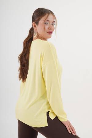 V-Neck Oversized Fit Sweater - Brand: Lustrin - Women & Kids, Baby Clothes Wholesale - Globality Store