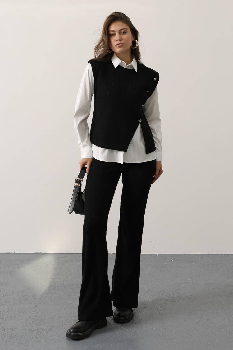Asymmetric Suit With Plaid Shirt