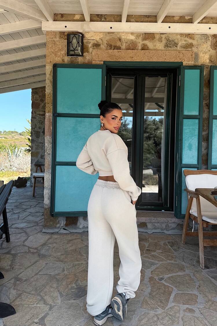 Beige Tracksuit Oversized Jogger For Casual Sport
