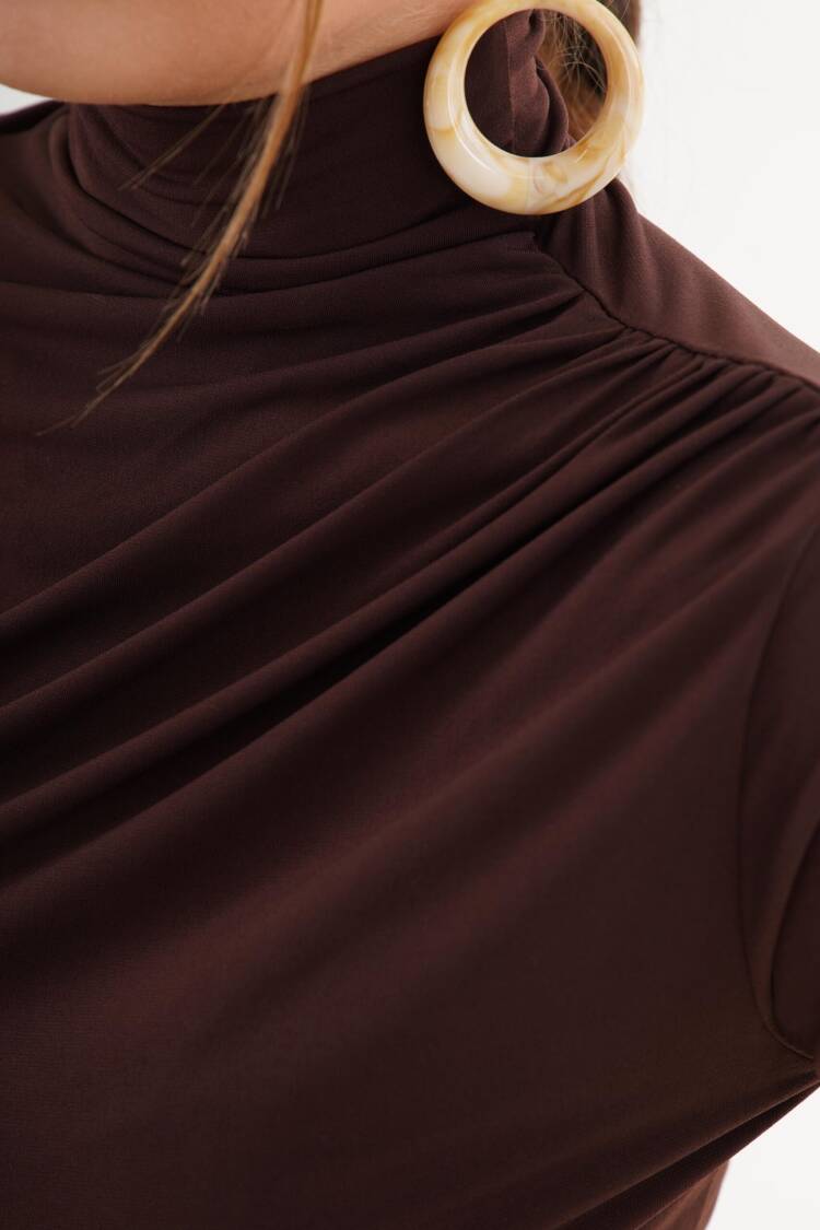 Elegant Slim Fit Blouse With High Neck