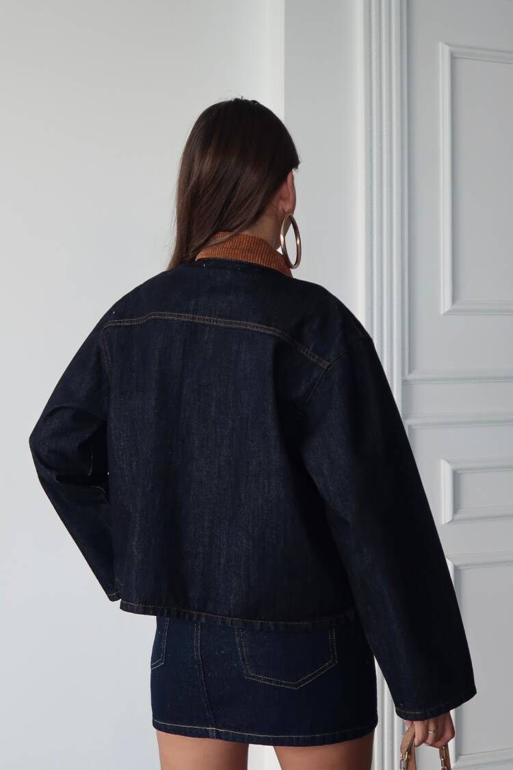 Collar Velvet Detailed Denim Jacket