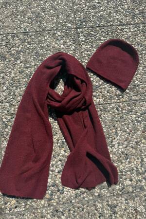 Soft Textured Scarf And Beanie Set - Burgundy - Brand: Axesoire - Women & Kids, Baby Clothes Wholesale - Globality Store