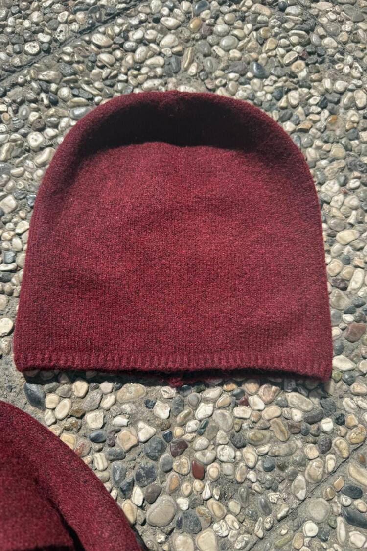 Soft Textured Scarf And Beanie Set - Burgundy