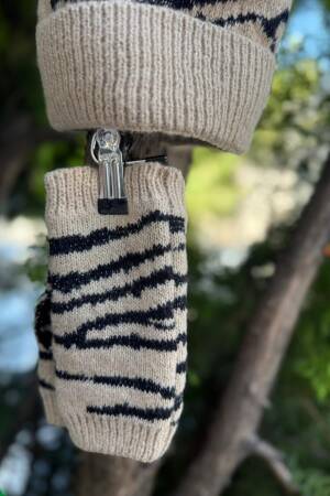 Soft Textured Zebra Pattern Cut Glove Beanie Double Set - Brand: Axesoire - Women & Kids, Baby Clothes Wholesale - Globality Store