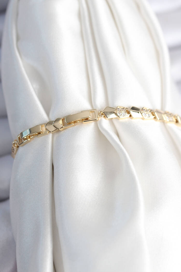Brass Gold Color Zircon Stone Fish Back Pattern Women Bracelet