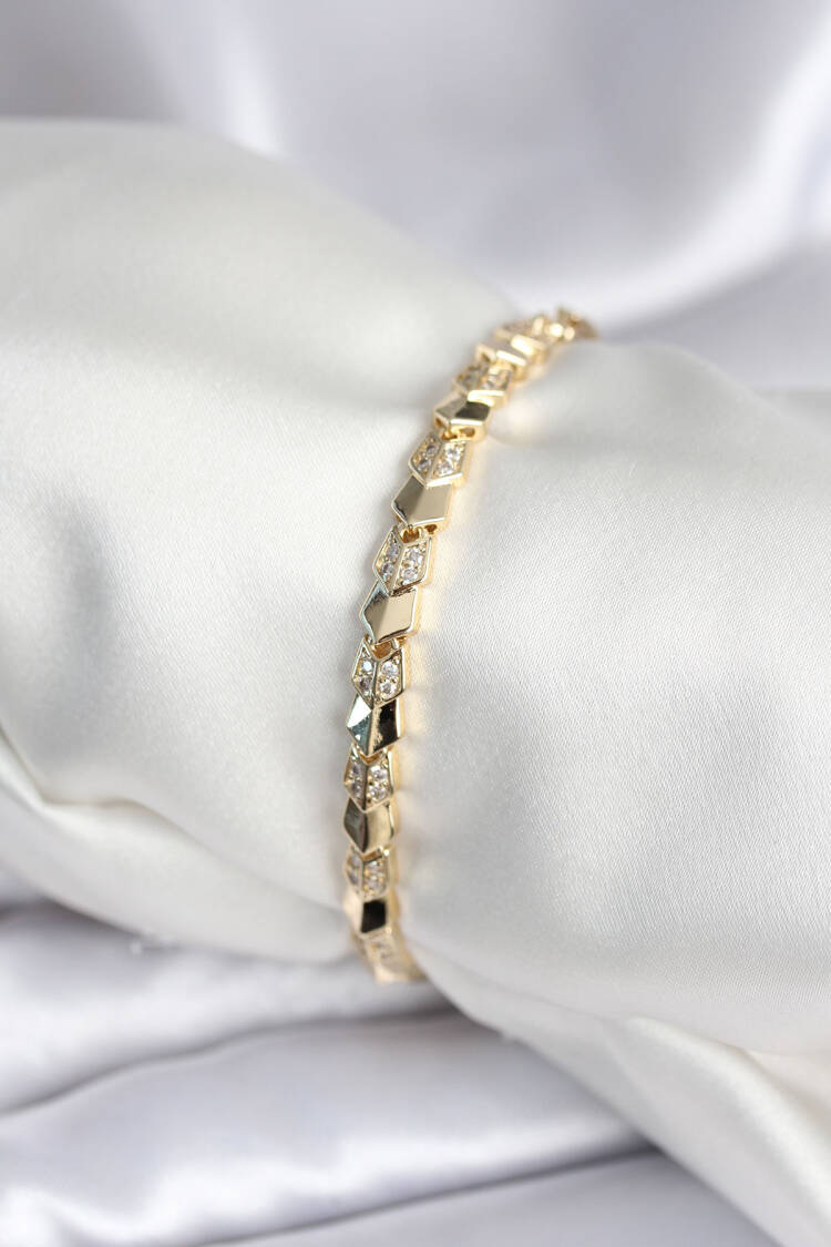 Brass Gold Color Zircon Stone Fish Back Pattern Women Bracelet - Brand: Ebijuteri - Women & Kids, Baby Clothes Wholesale - Globality Store