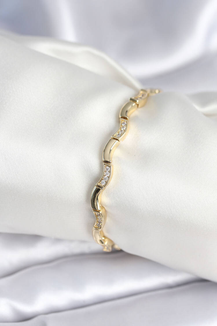 Brass Gold Color Wavy Pattern Women's Bracelet - Brand: Ebijuteri - Women & Kids, Baby Clothes Wholesale - Globality Store
