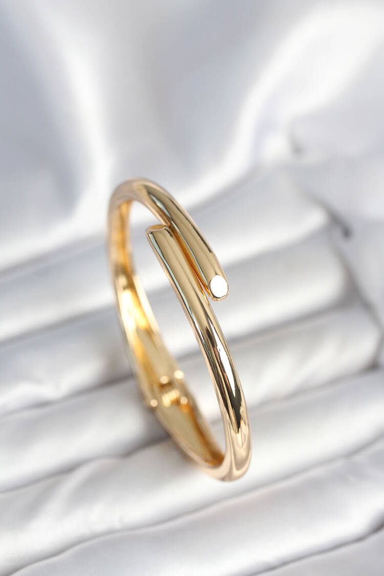 Brass Gold Color Women Clamp Bracelet - Brand: Ebijuteri - Women & Kids, Baby Clothes Wholesale - Globality Store