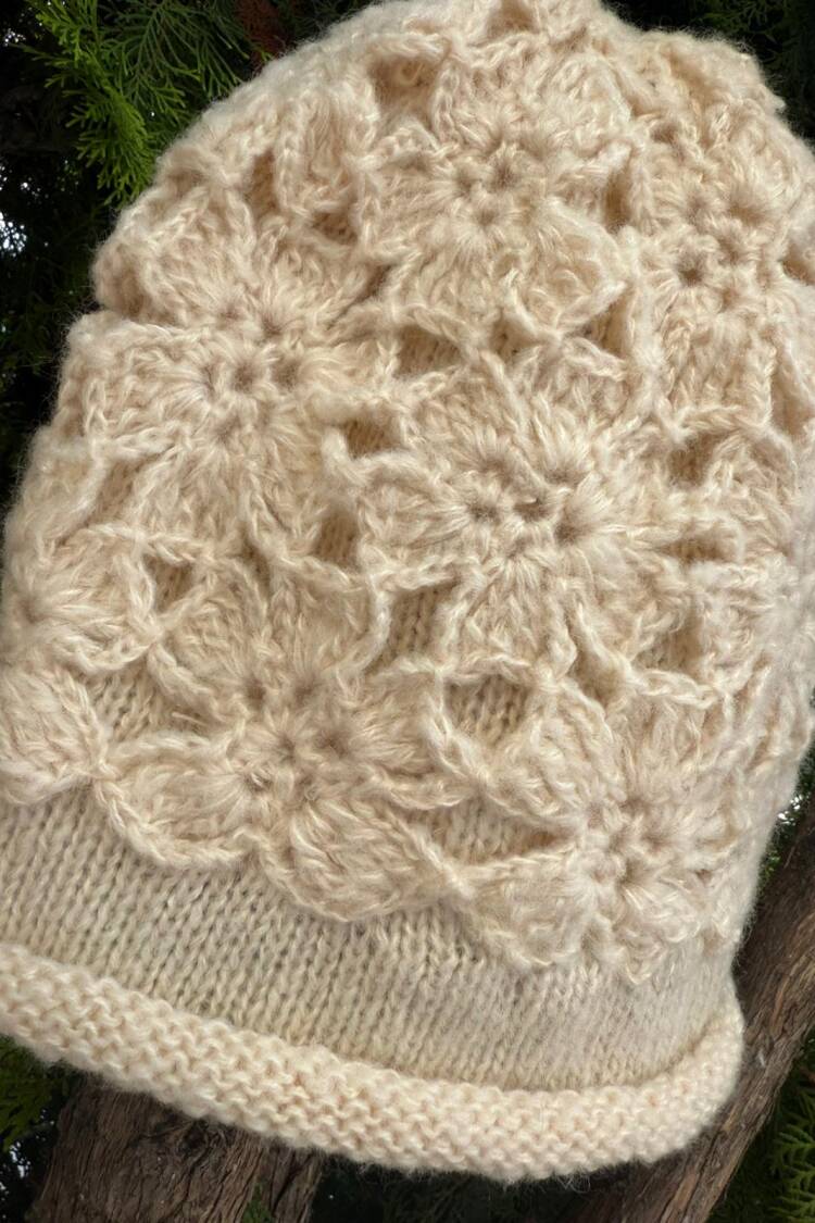 Floral Knit Detailed Knitted Beanie Over