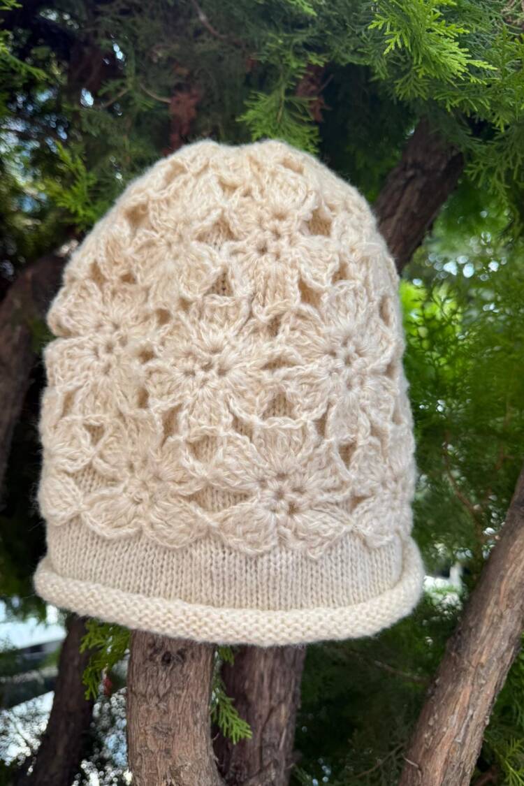 Floral Knit Detailed Knitted Beanie Over