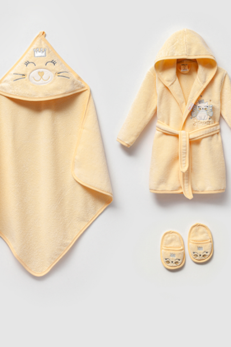 Towel and Bathrobe - Toptan Kız Bebek 4'lü Banyo Seti 0-36M 1072-703K - Brand: Ramel Kids - Women & Kids, Baby Clothes Wholesale - Globality Store
