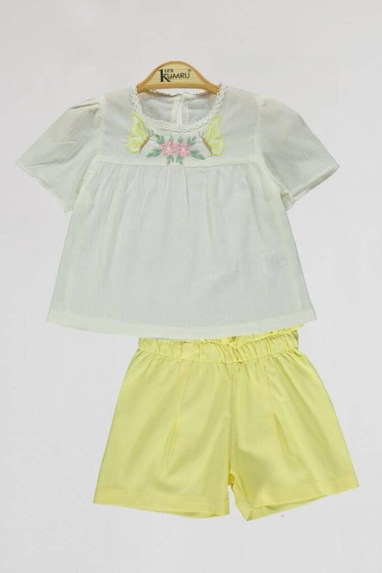 Girls' Suits - Toptan Kız Çocuk 2'li Şort ve Bluz Takımı 2-5Y 1075-4108 - Brand: Kumru Bebe - Women & Kids, Baby Clothes Wholesale - Globality Store