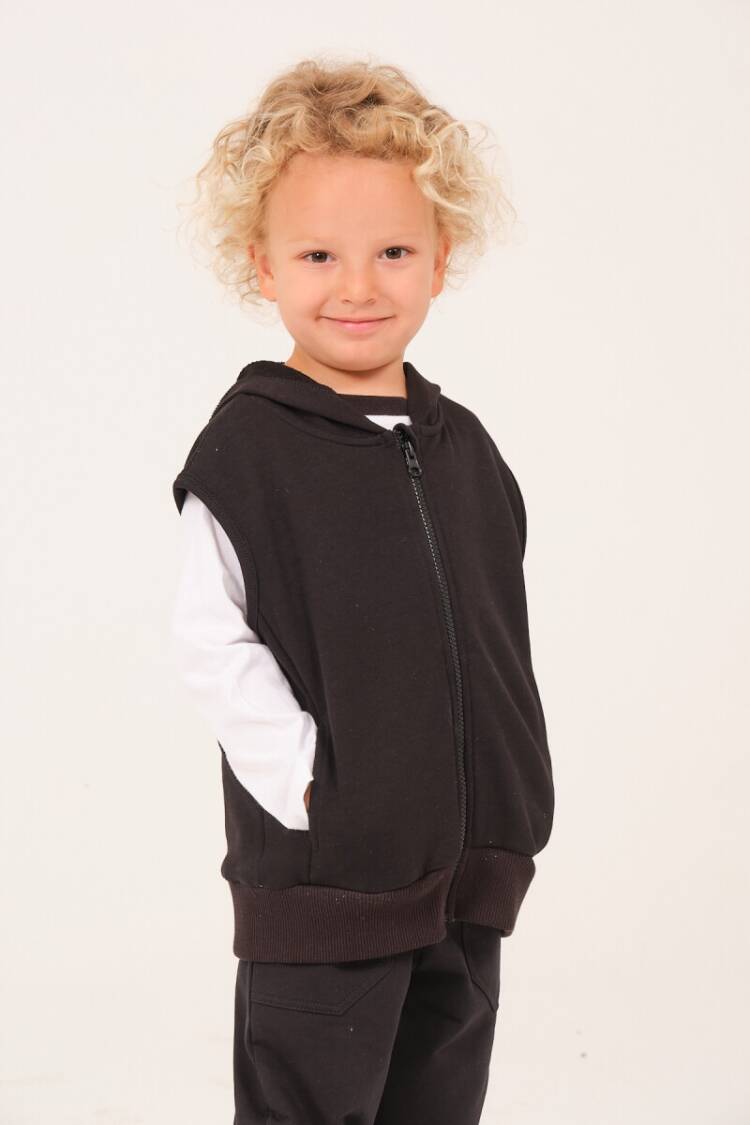 Boys' Outerwear - Toptan Unisex Çocuk Basic Kapüşonlu Yelek 1-12Y 1070-252Z3YZD23 - Brand: Zeyland - Women & Kids, Baby Clothes Wholesale - Globality Store