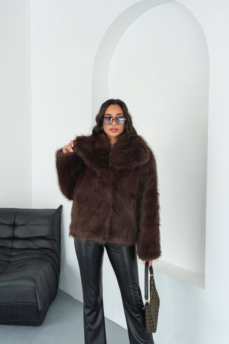 Glam Fur Coat With Notched Collar