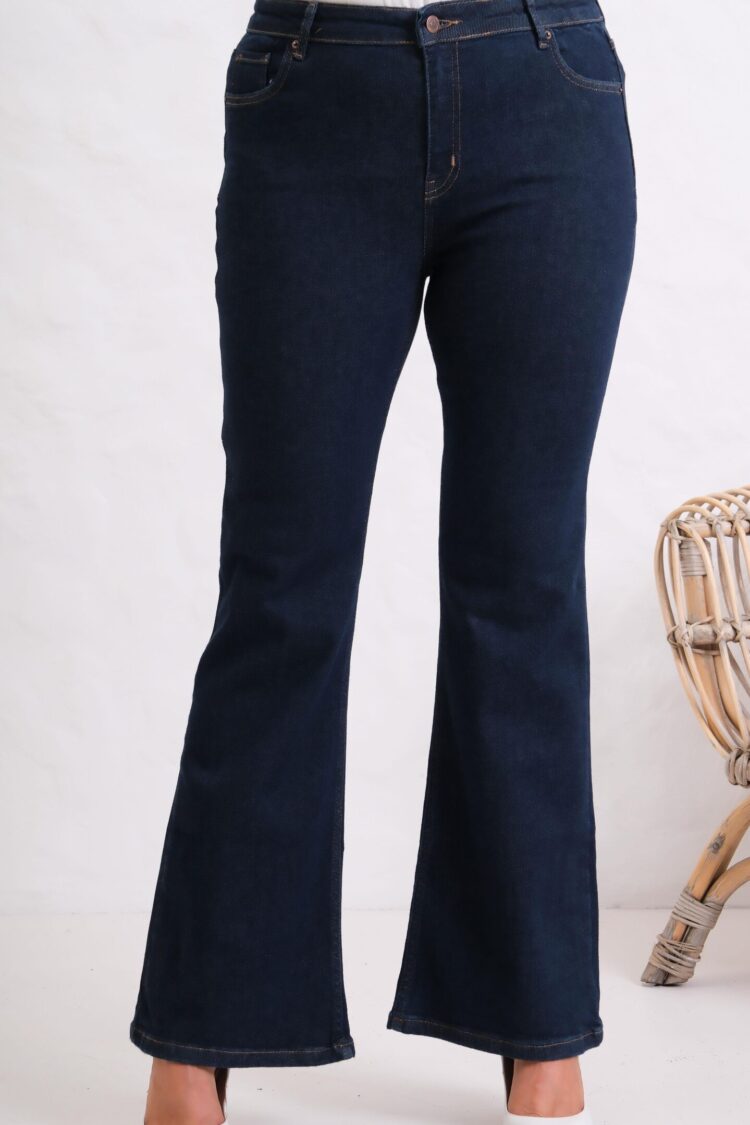 Casual Plus Size Mom Jeans With Flare Leg